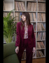 Load image into Gallery viewer, VERY CHERRY Marlene Pants Corduroy Granate Red