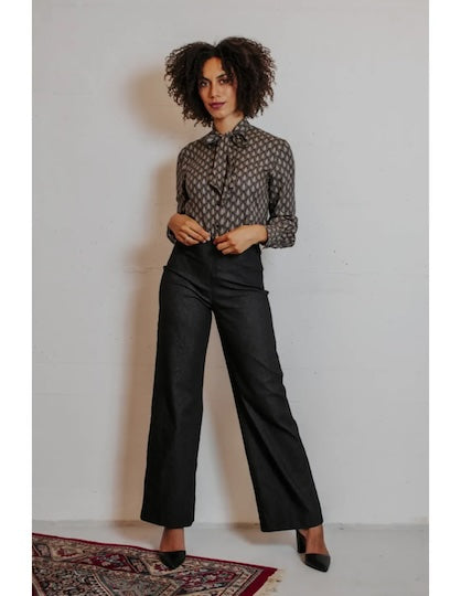 VERY CHERRY Marlene Pants Denim Black