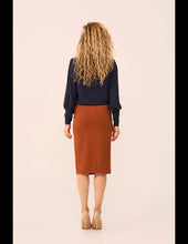 Load image into Gallery viewer, VERY CHERRY Maya Top Navy