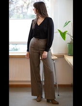 Load image into Gallery viewer, VERY CHERRY Taylor Pants Safiya