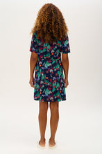 Load image into Gallery viewer, SUGARHILL Dessie Shirt Dress underwater